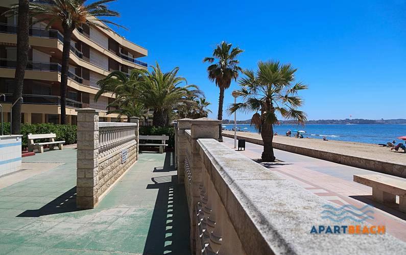 Apartbeach Marina Playa Climatizado Y Vistas Playa Apartment Cambrils Ngoại thất bức ảnh